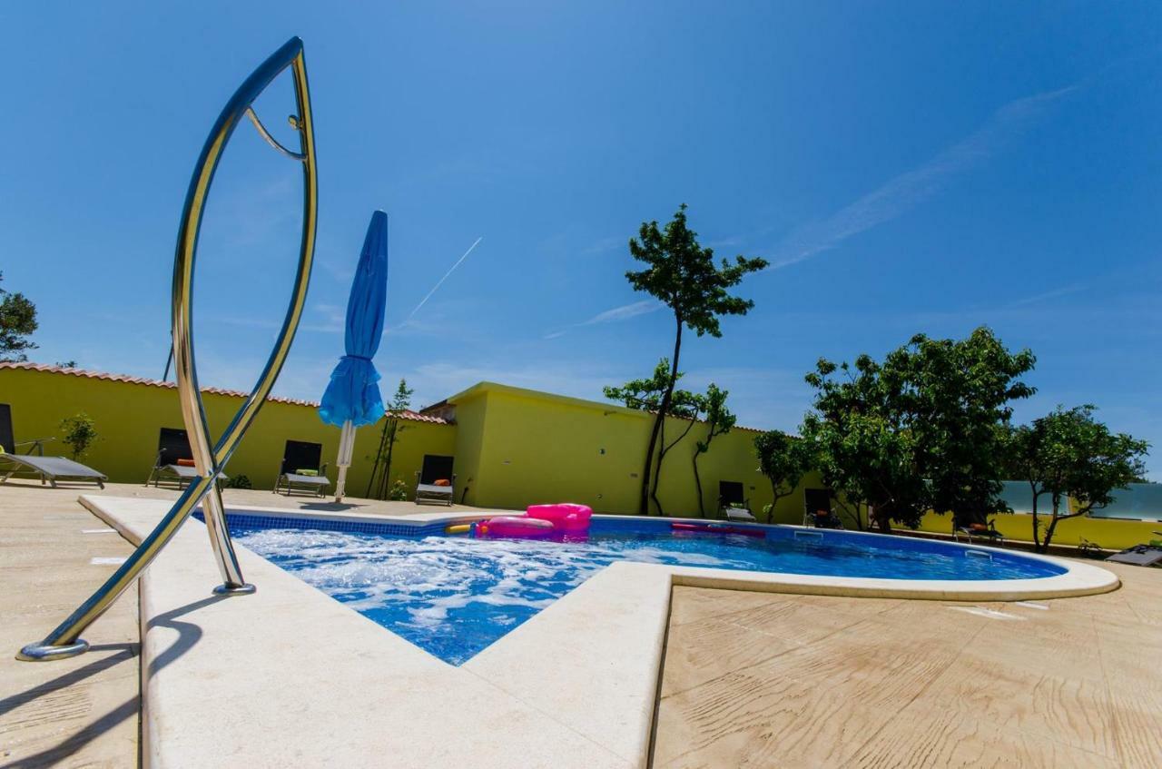 Apartments Petra Trogir Exterior foto