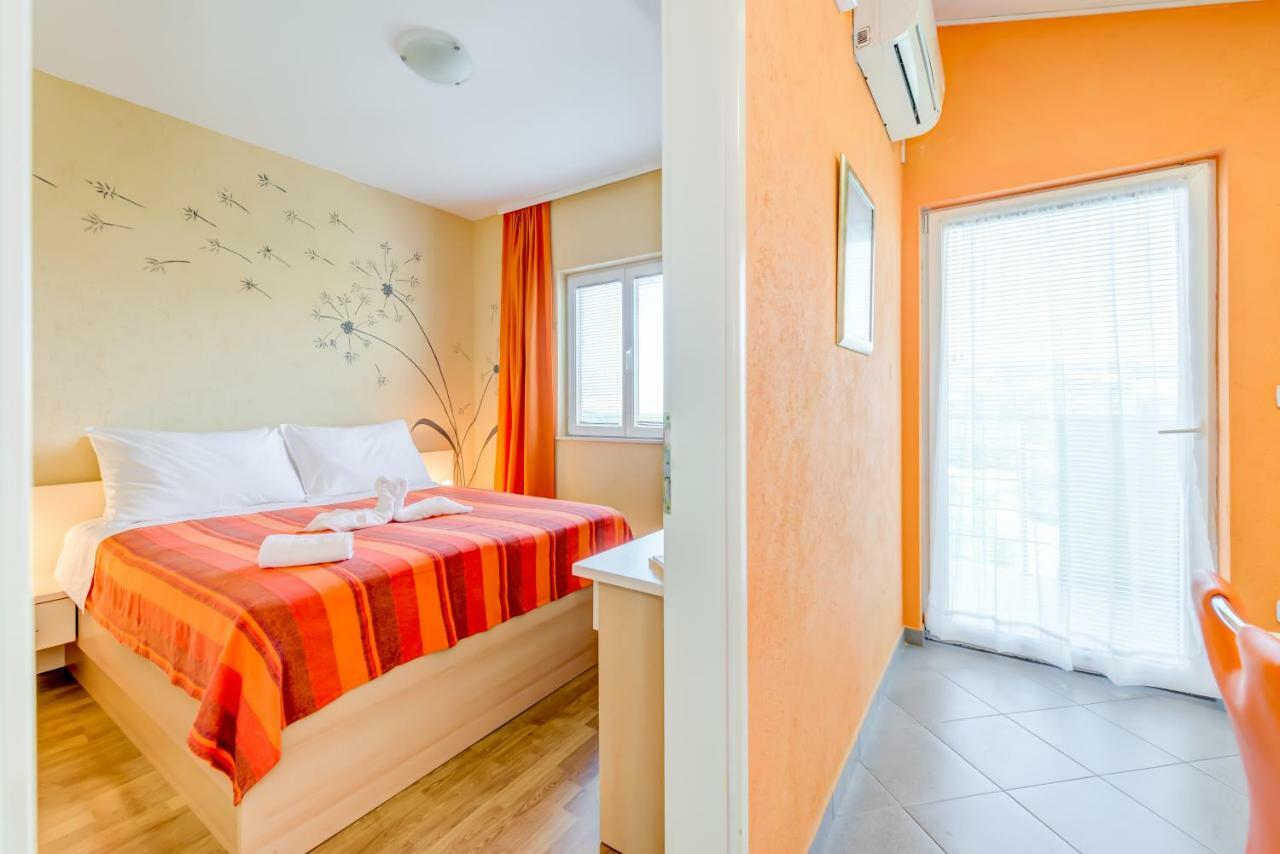 Apartments Petra Trogir Exterior foto
