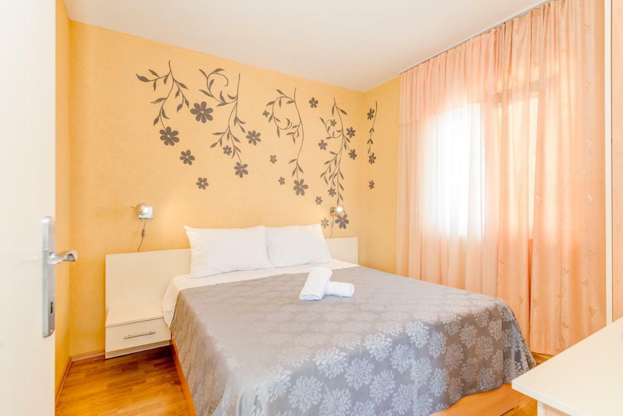 Apartments Petra Trogir Exterior foto