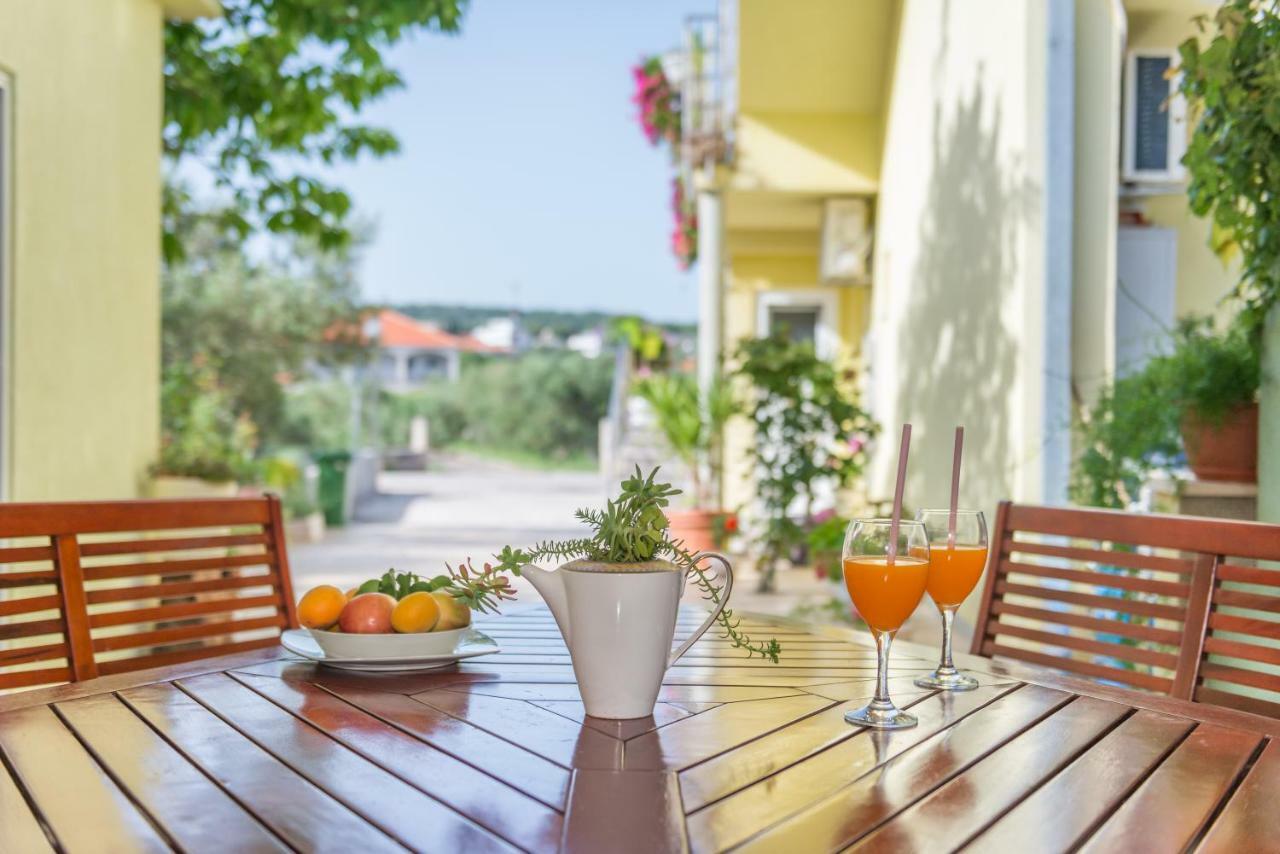 Apartments Petra Trogir Exterior foto