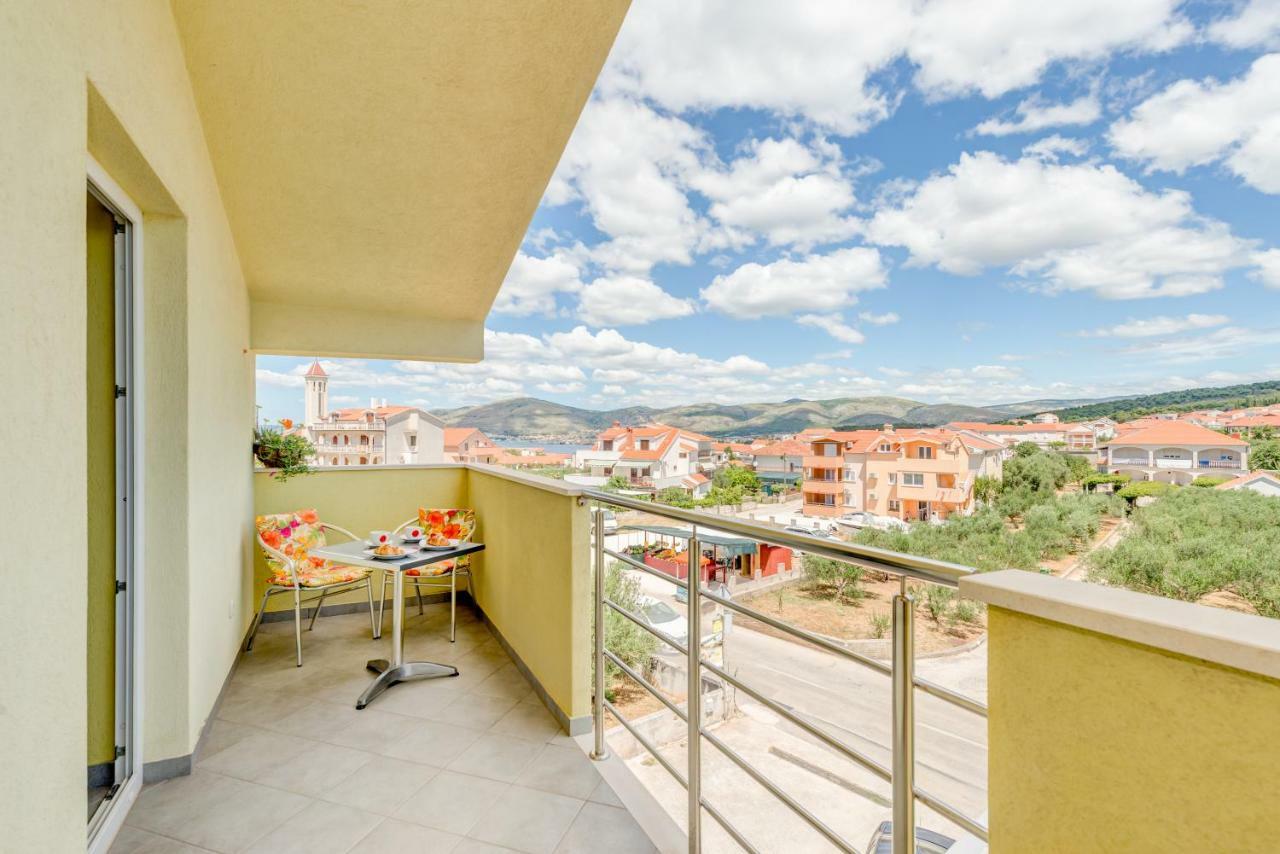 Apartments Petra Trogir Exterior foto